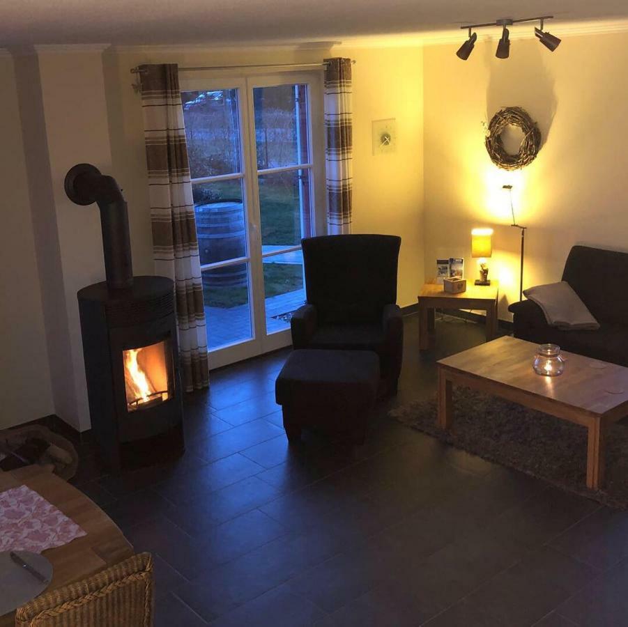 Fischer'S Ferienhaus Ruegen Mit Sauna Und Kamin Ummanz Exteriér fotografie